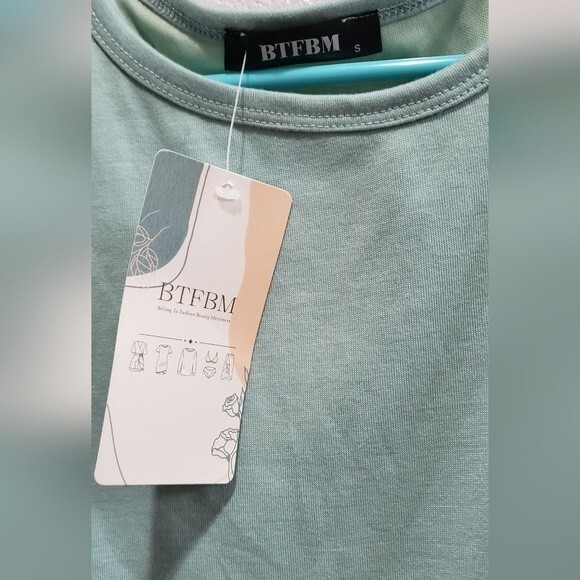 BTFBM light gree, sleeveless t-shirt dress with side rouching size small - Picture 2 of 2